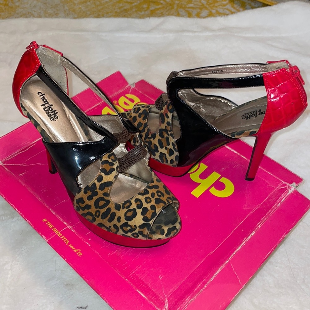 Cheetah, black and red printed heels